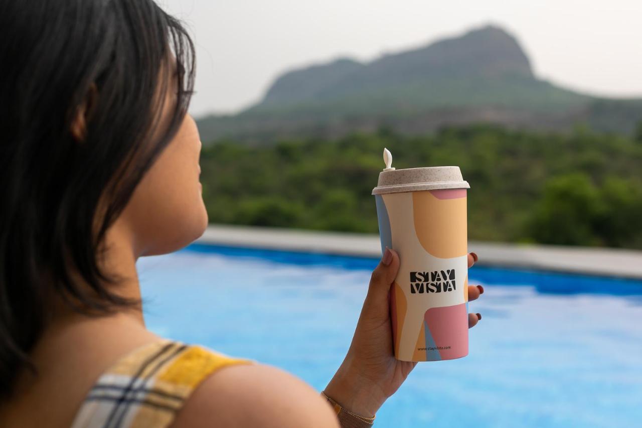 Stayvista'S Villa 107 At Canary Farms - Pure Veg With Huge Lawn, Pool And Home Theatre Lonavala Bagian luar foto